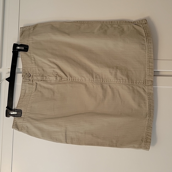 Van Heusen cotton skirt, light sage green, size 12, woven stripes, rear pockets, - Picture 1 of 3
